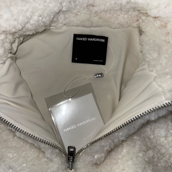 NWT NAKED WARDROBE SHERPA QUARTER-ZIP CROPPED SWEATER - Picture 8 of 9